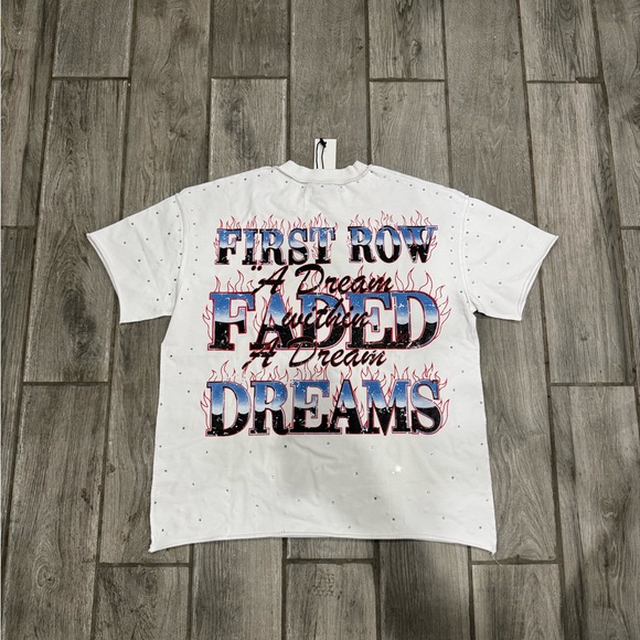 First row tee - Picture 2 of 3